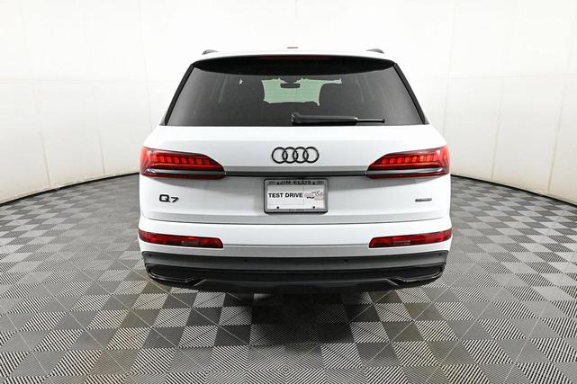 Photo of 2023 Glacier White Metallic Audi Q7