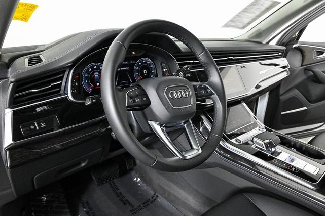 Photo of 2023 Glacier White Metallic Audi Q7