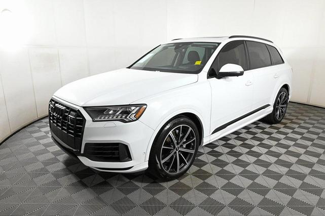 Photo of 2023 Glacier White Metallic Audi Q7
