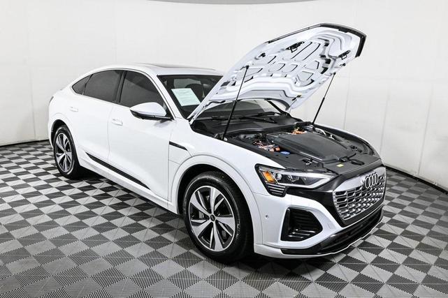 Photo of 2024 Glacier White Metallic Audi Q8 e-tron