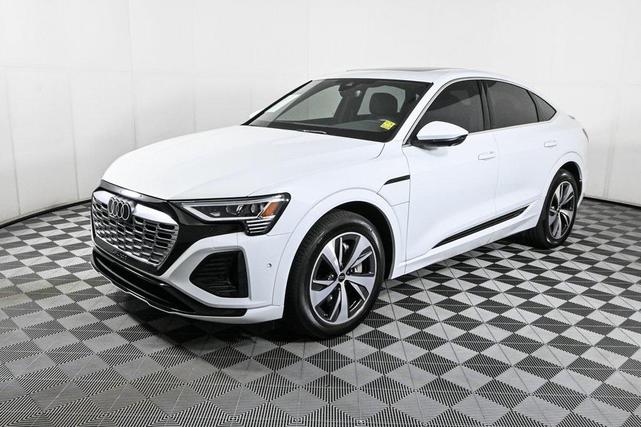 Photo of 2024 Glacier White Metallic Audi Q8 e-tron