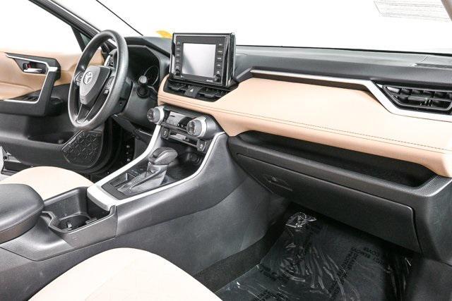 Photo of 2022 Midnight Black Metallic Toyota RAV4