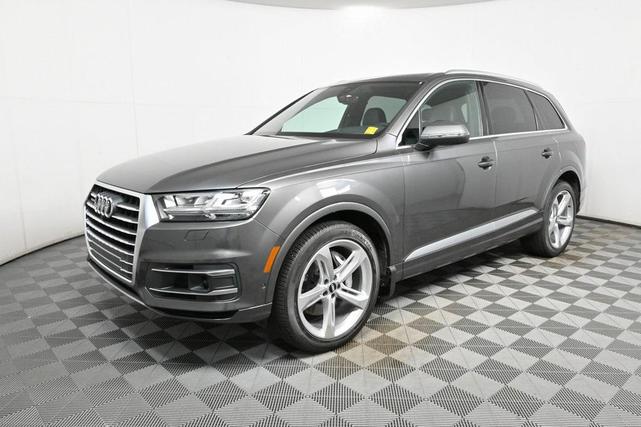 Photo of 2019 Gray Metallic Audi Q7