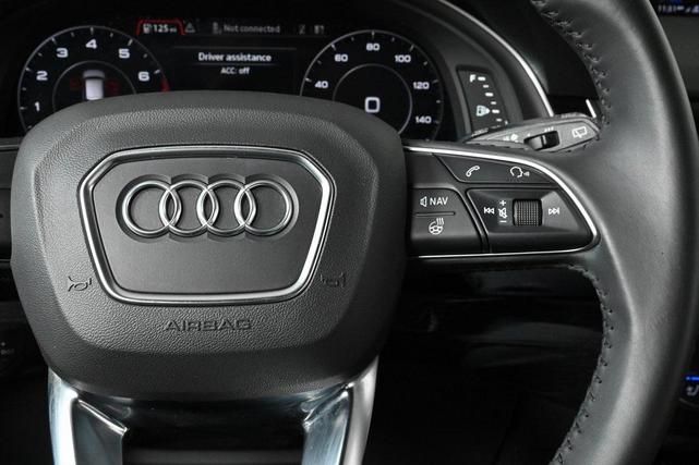 Photo of 2019 Gray Metallic Audi Q7