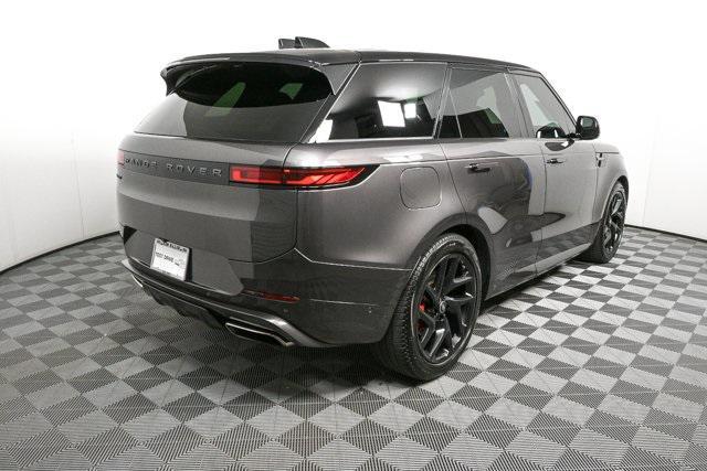Photo of 2024 Charente Gray Premium Metallic Land Rover Range Rover Sport