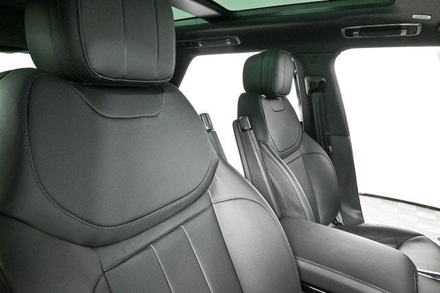 Photo of 2024 Charente Gray Premium Metallic Land Rover Range Rover Sport