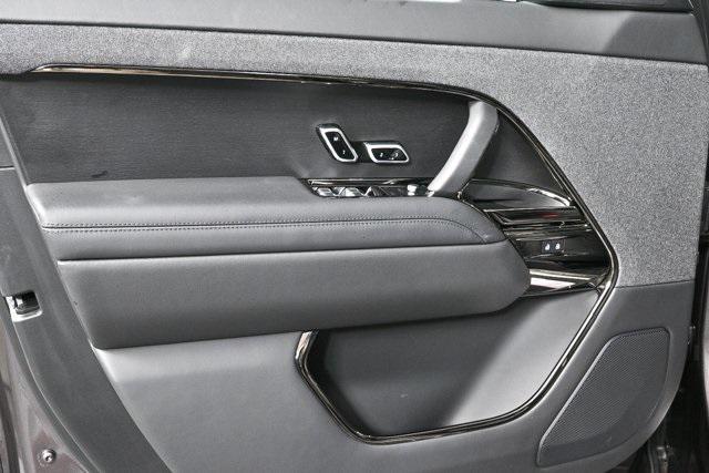 Photo of 2024 Charente Gray Premium Metallic Land Rover Range Rover Sport
