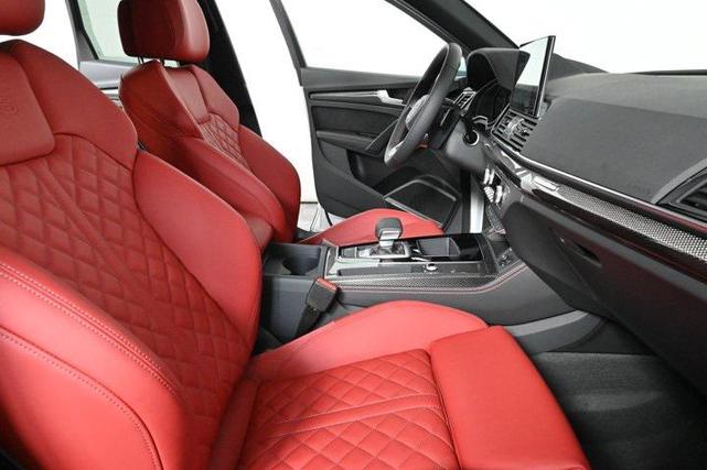 Photo of 2025 Glacier White Metallic Audi SQ5