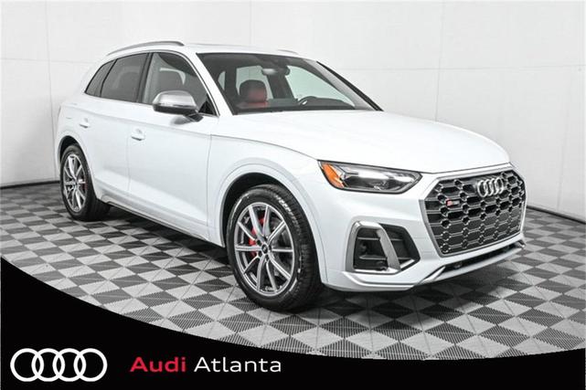 Photo of 2025 Glacier White Metallic Audi SQ5