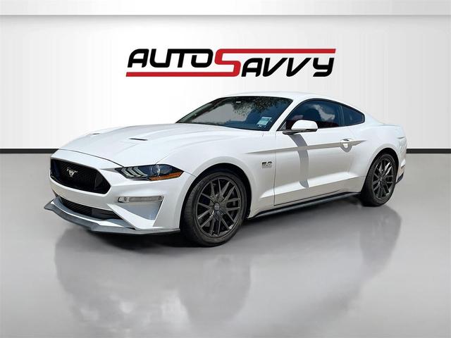 Photo of 2019 Oxford White Ford Mustang