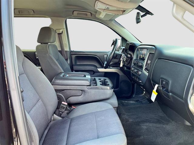 Photo of 2017 Black Chevrolet Silverado 1500