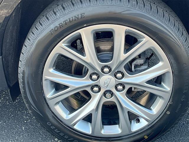 Photo of 2020 Stellar Black Metallic Cadillac XT5