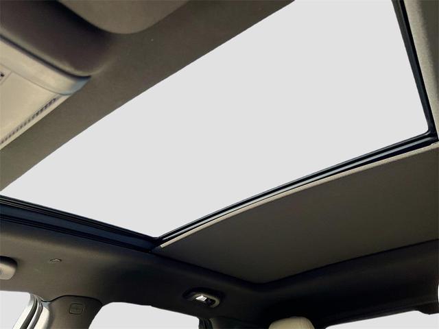 Photo of 2020 Stellar Black Metallic Cadillac XT5