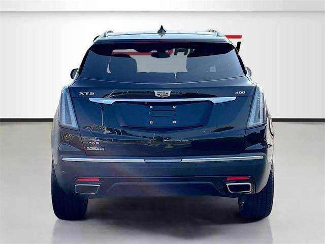 Photo of 2020 Stellar Black Metallic Cadillac XT5