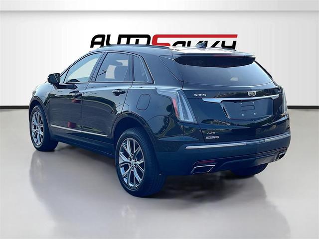 Photo of 2020 Stellar Black Metallic Cadillac XT5
