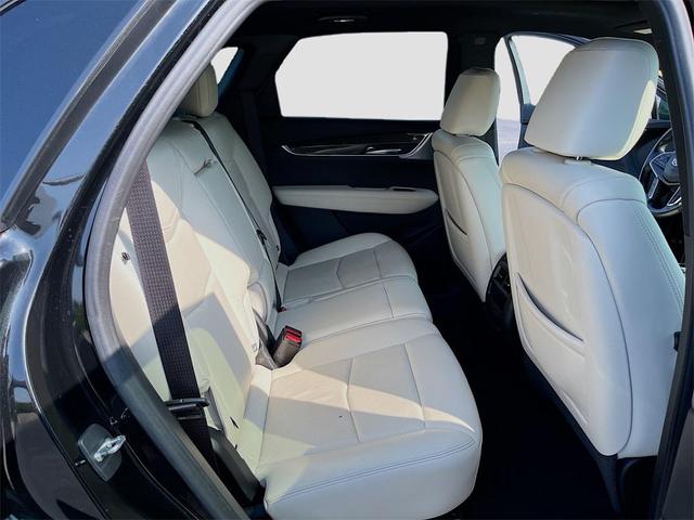 Photo of 2020 Stellar Black Metallic Cadillac XT5