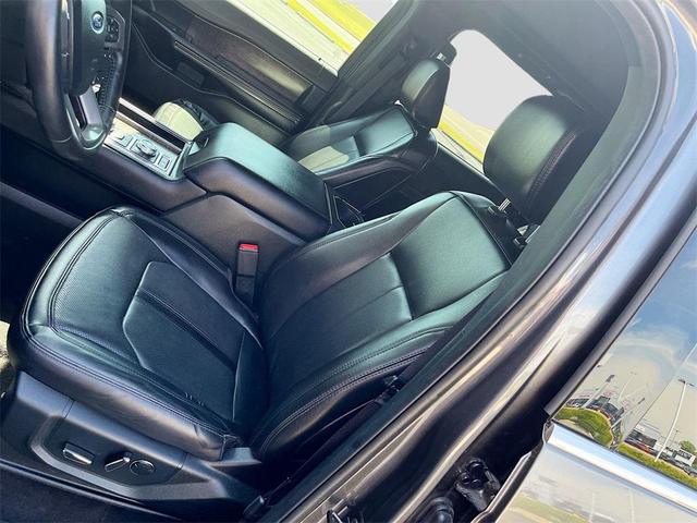 Photo of 2021 Magnetic Metallic Ford Expedition