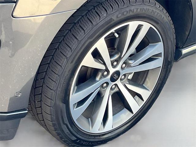 Photo of 2021 Magnetic Metallic Ford Expedition