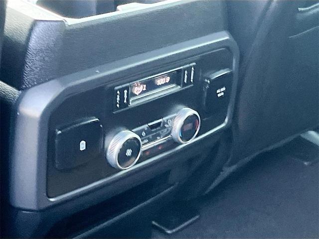 Photo of 2021 Magnetic Metallic Ford Expedition