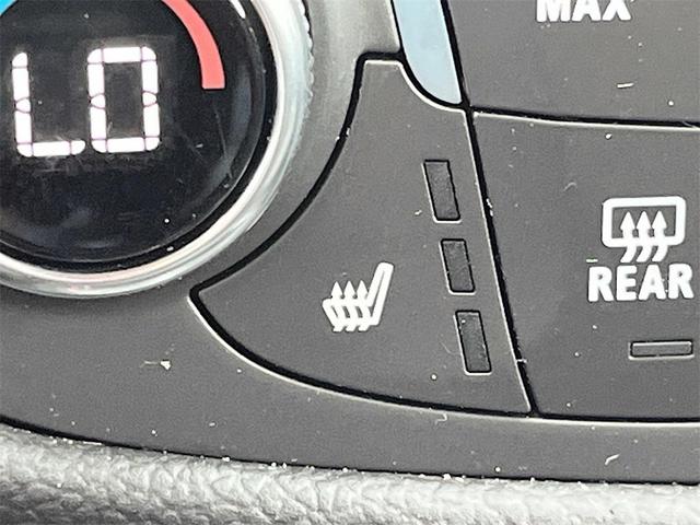Photo of 2024 Summit White Chevrolet Equinox
