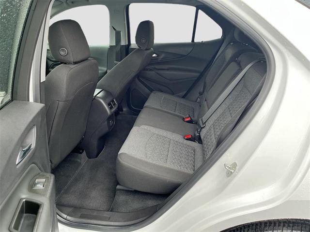 Photo of 2024 Summit White Chevrolet Equinox