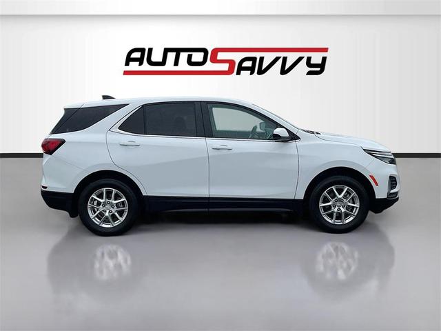 Photo of 2024 Summit White Chevrolet Equinox