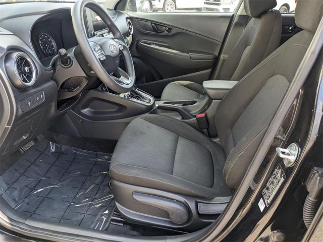 Photo of 2022 Ultra Black Pearl Hyundai KONA