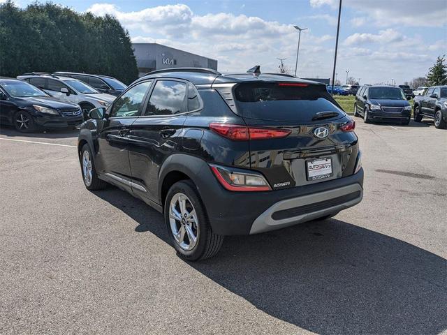 Photo of 2022 Ultra Black Pearl Hyundai KONA