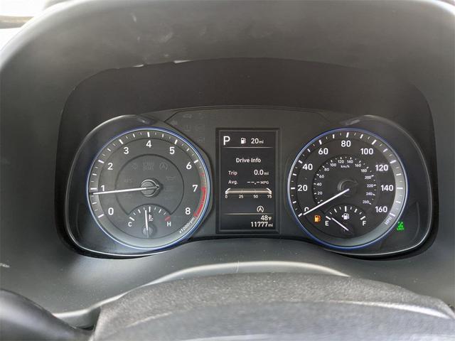 Photo of 2022 Ultra Black Pearl Hyundai KONA