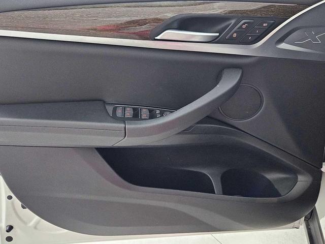 Photo of 2022 Alpine White BMW X3