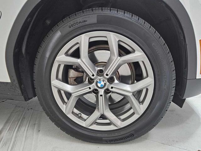Photo of 2022 Alpine White BMW X3