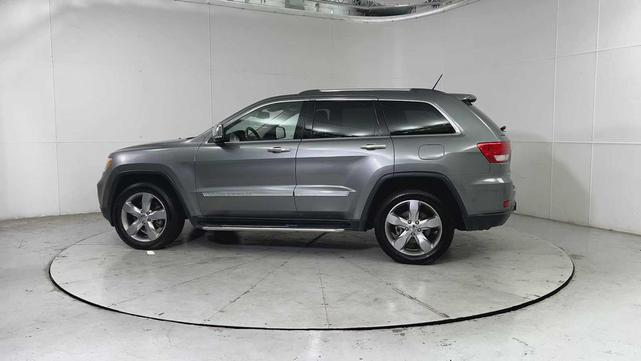 Photo of 2011 Mineral Gray Metallic Jeep Grand Cherokee