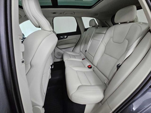 Photo of 2021 Denim Blue Metallic Volvo XC60