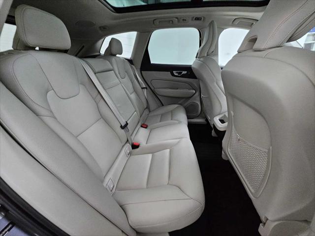 Photo of 2021 Denim Blue Metallic Volvo XC60