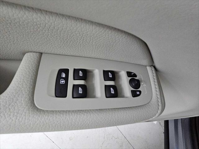 Photo of 2021 Denim Blue Metallic Volvo XC60