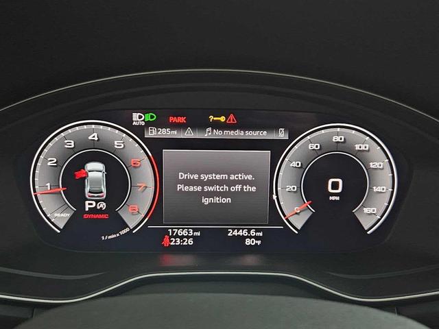 Photo of 2022 Florett Silver Metallic Audi Q5