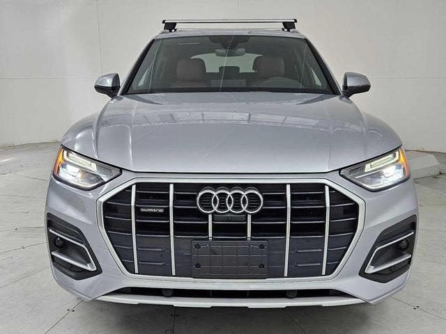 Photo of 2022 Florett Silver Metallic Audi Q5