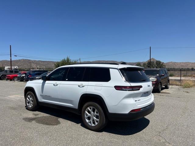 Photo of 2023 Bright White Clearcoat Jeep Grand Cherokee L