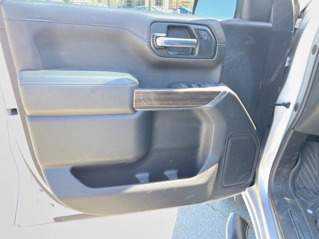Photo of 2022 Silver Ice Metallic Chevrolet Silverado 1500 Limited