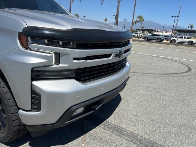 Photo of 2022 Silver Ice Metallic Chevrolet Silverado 1500 Limited