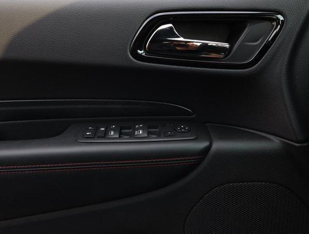 Photo of 2025 DB Black Crystal Clearcoat Dodge Durango
