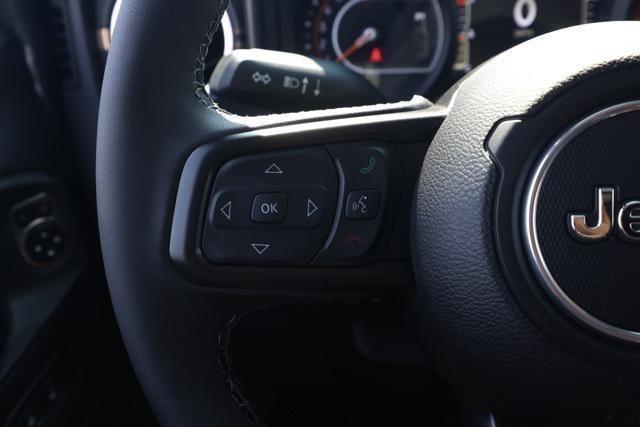Photo of 2025 Anvil Clearcoat Jeep Gladiator