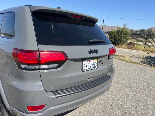 Photo of 2021 Sting Gray Clearcoat Jeep Grand Cherokee