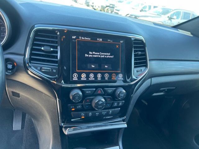 Photo of 2021 Sting Gray Clearcoat Jeep Grand Cherokee
