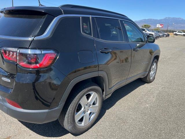 Photo of 2022 Diamond Black Jeep Compass