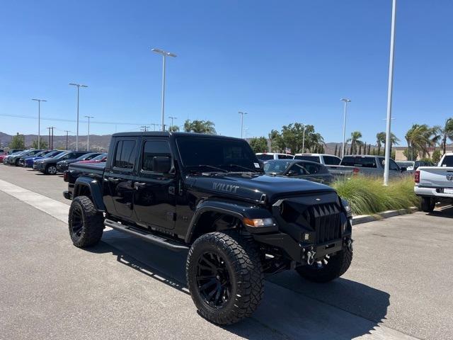 Photo of 2021 Black Clearcoat Jeep Gladiator