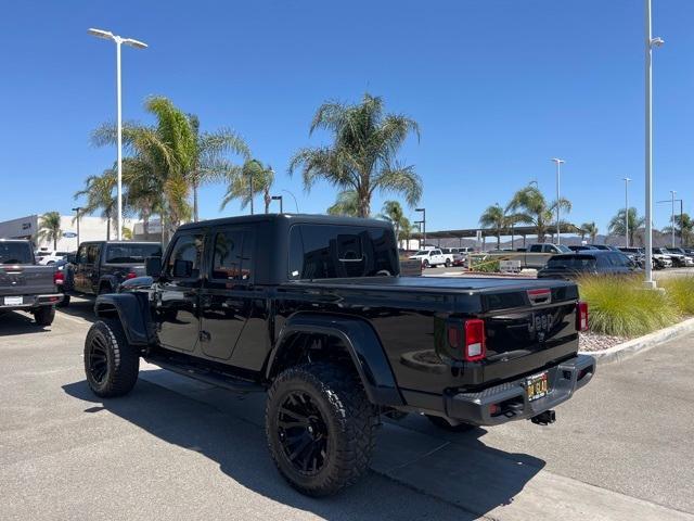 Photo of 2021 Black Clearcoat Jeep Gladiator