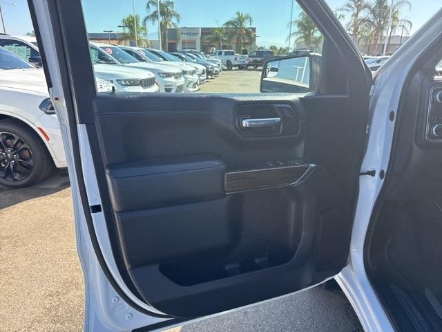 Photo of 2021 Summit White GMC Sierra 1500