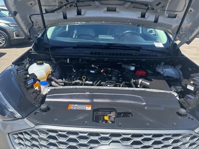 Photo of 2023 Silver Metallic Ford Edge
