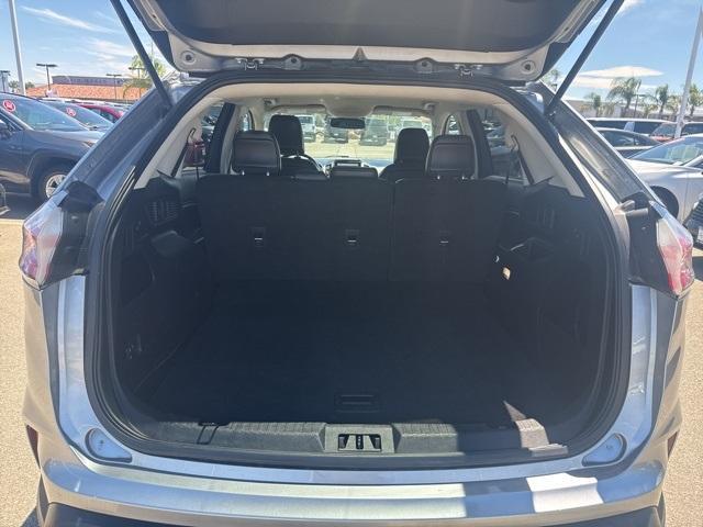 Photo of 2023 Silver Metallic Ford Edge